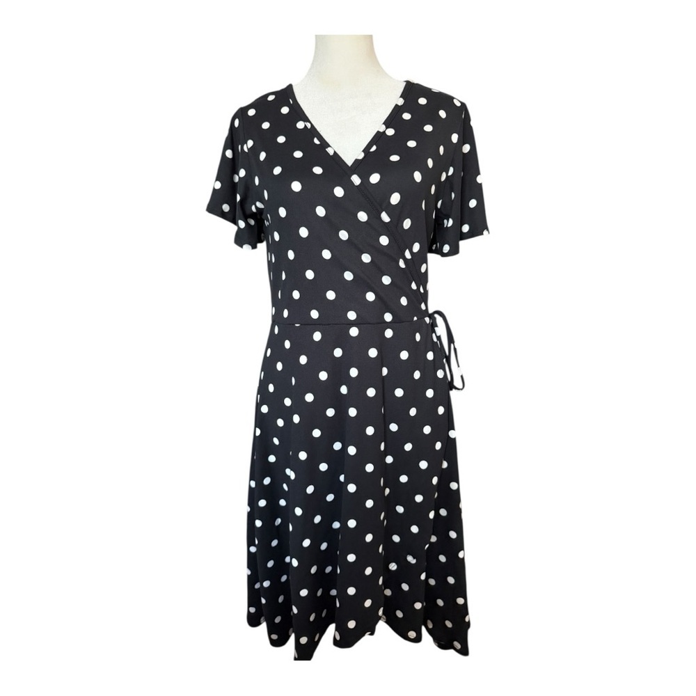Active Seller! Polka Dot Flattering Wrap Dress size Large